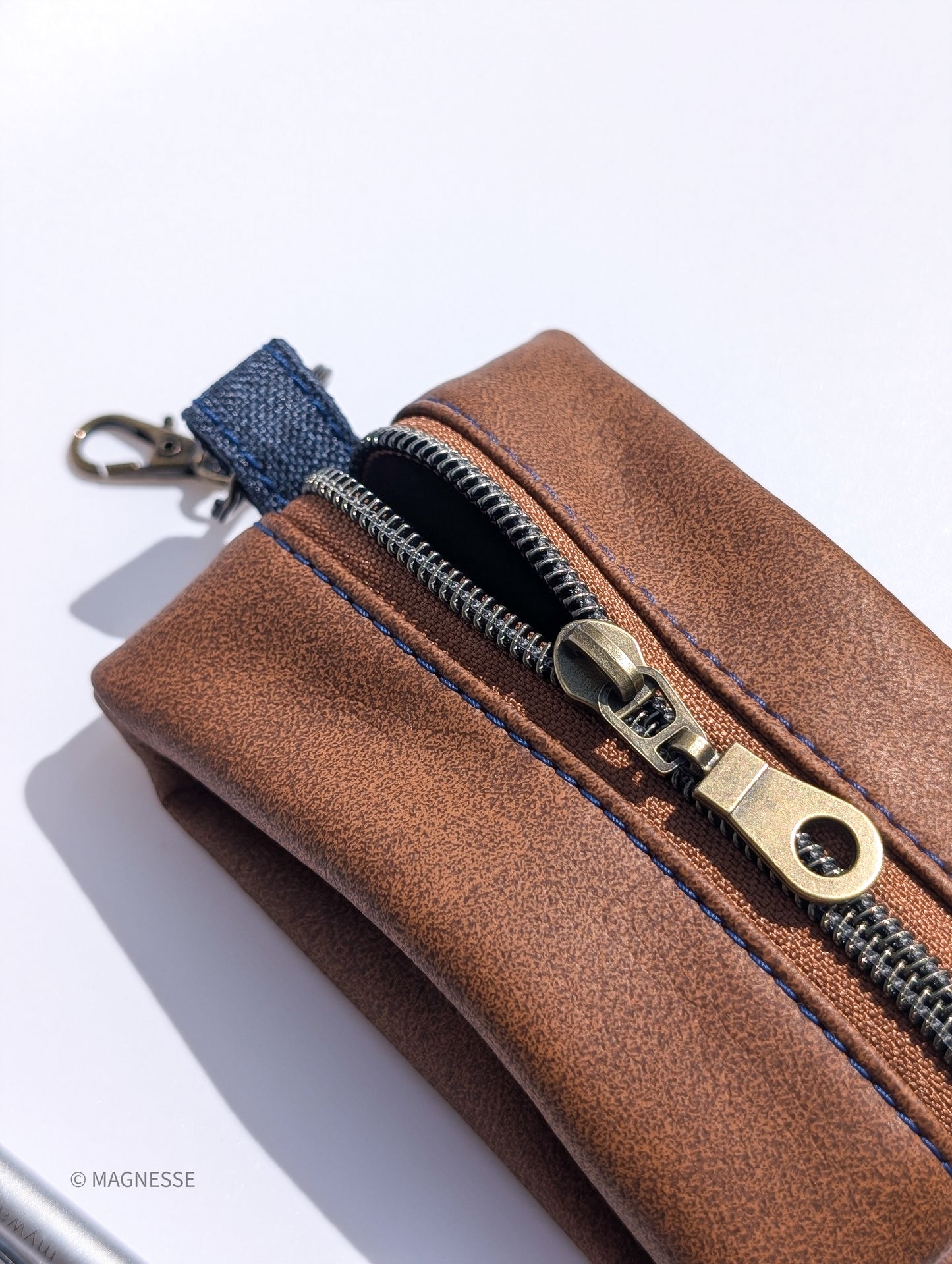 Magnesse Key Pouch - Brown - Premium Vegan Leather & Canvas