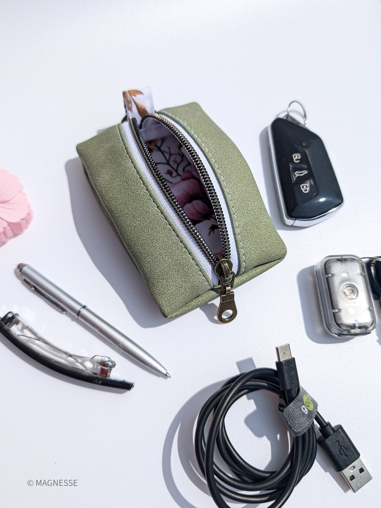 Magnesse Key Pouch - Sage Green - Premium Vegan Leather & Canvas